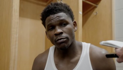 雷速官网-爱德华兹：今天球队打得没什么问题，主要还是我自己失误太多