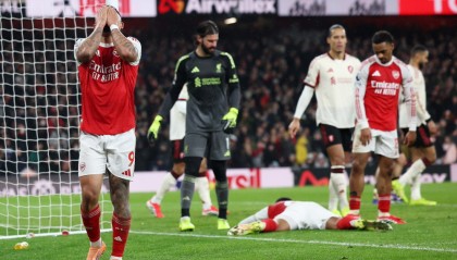 雷速官网-机会真来了！枪手赢得丑陋，曼城平得憋屈，7分在手，冠军在望